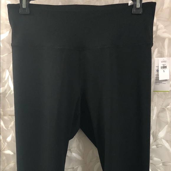 High Waist Compression Leggings - Picture 2 of 9